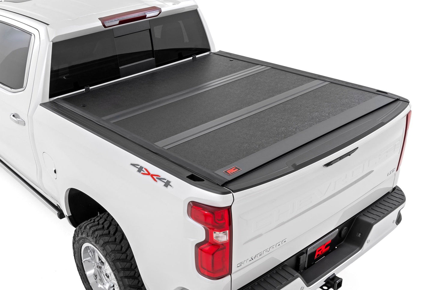 Rough Country Hard Low Profile Bed Cover | 6'7" Bed | Chevy/GMC Sierra 1500 (19-26)/Silverado 1500 (19-26)