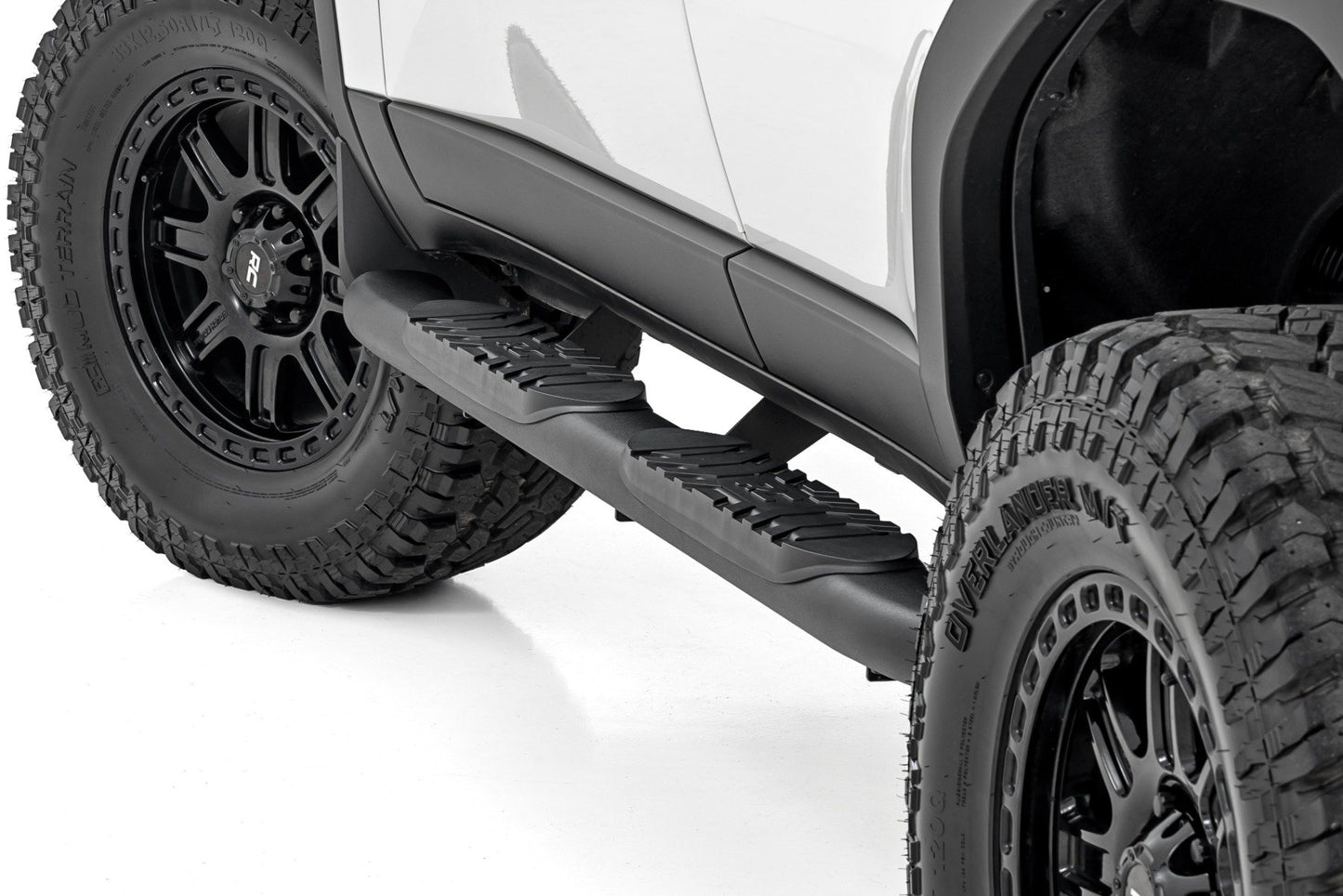 Rough Country Oval Nerf Steps | Black | Toyota Land Cruiser 4WD (2024-2025)