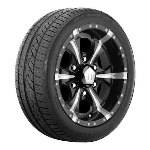 Nitto 235/55R18 A 104V NT-421Q 28.2 2355518
