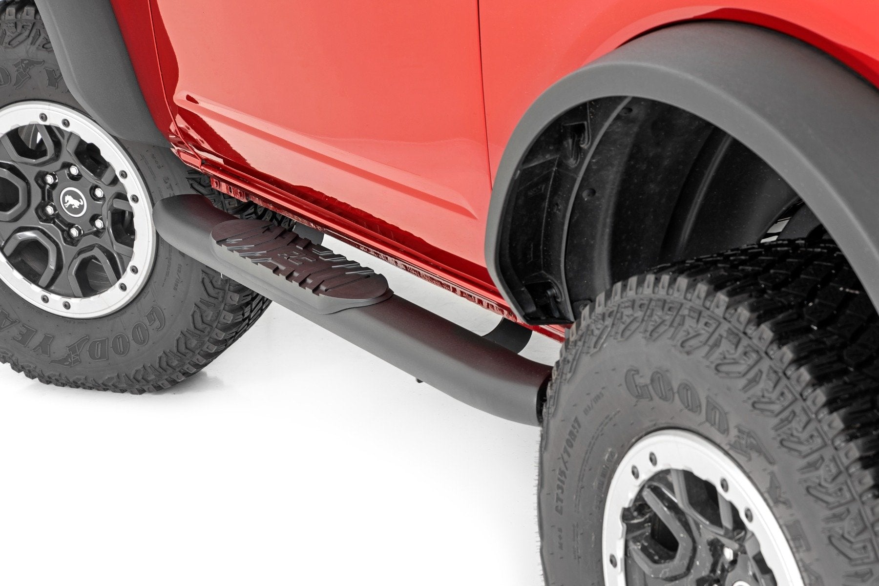 Rough Country Oval Nerf Steps | 2-Door | Black | Ford Bronco (2 Door) 4WD (2021-2025)