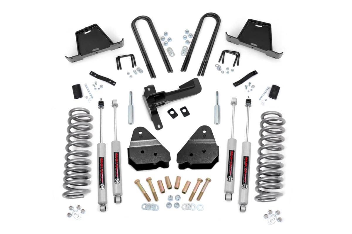 Rough Country 4.5 Inch Lift Kit | Ford F-250/F-350 Super Duty 4WD (2005-2007)