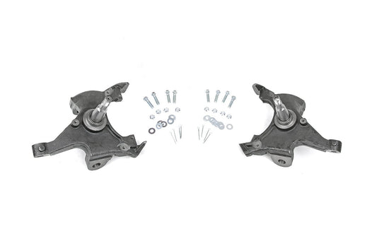 Rough Country 2 Inch Lowering Spindles | Chevy C1500/K1500 Truck Extended Ca 2WD (88-99)