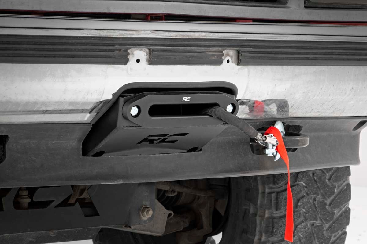 Rough Country Hidden Winch Mounting Plate | Chevy C1500/K1500 Truck & SUV 4WD (1988-1999)