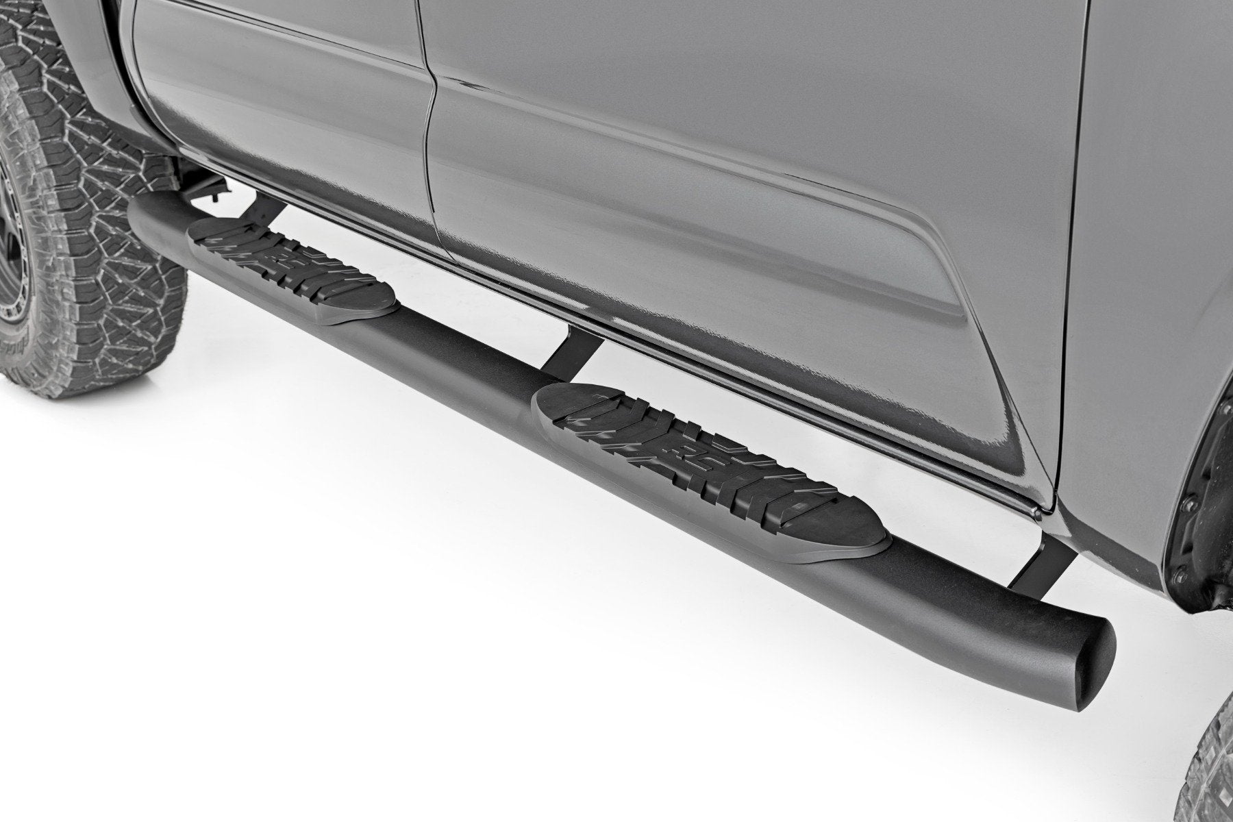 Rough Country Oval Nerf Step | Double Cab | Black | Toyota Tacoma 2WD/4WD (2005-2023)
