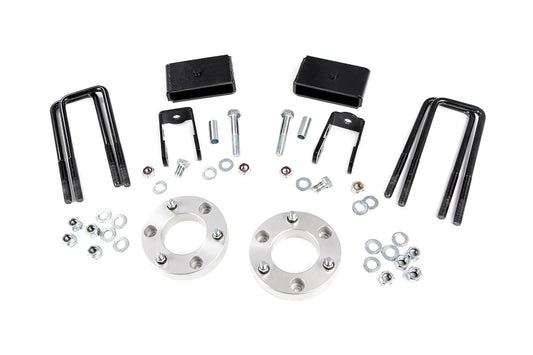 Rough Country 2 Inch Lift Kit | Nissan Titan XD 2WD/4WD (2016-2024)