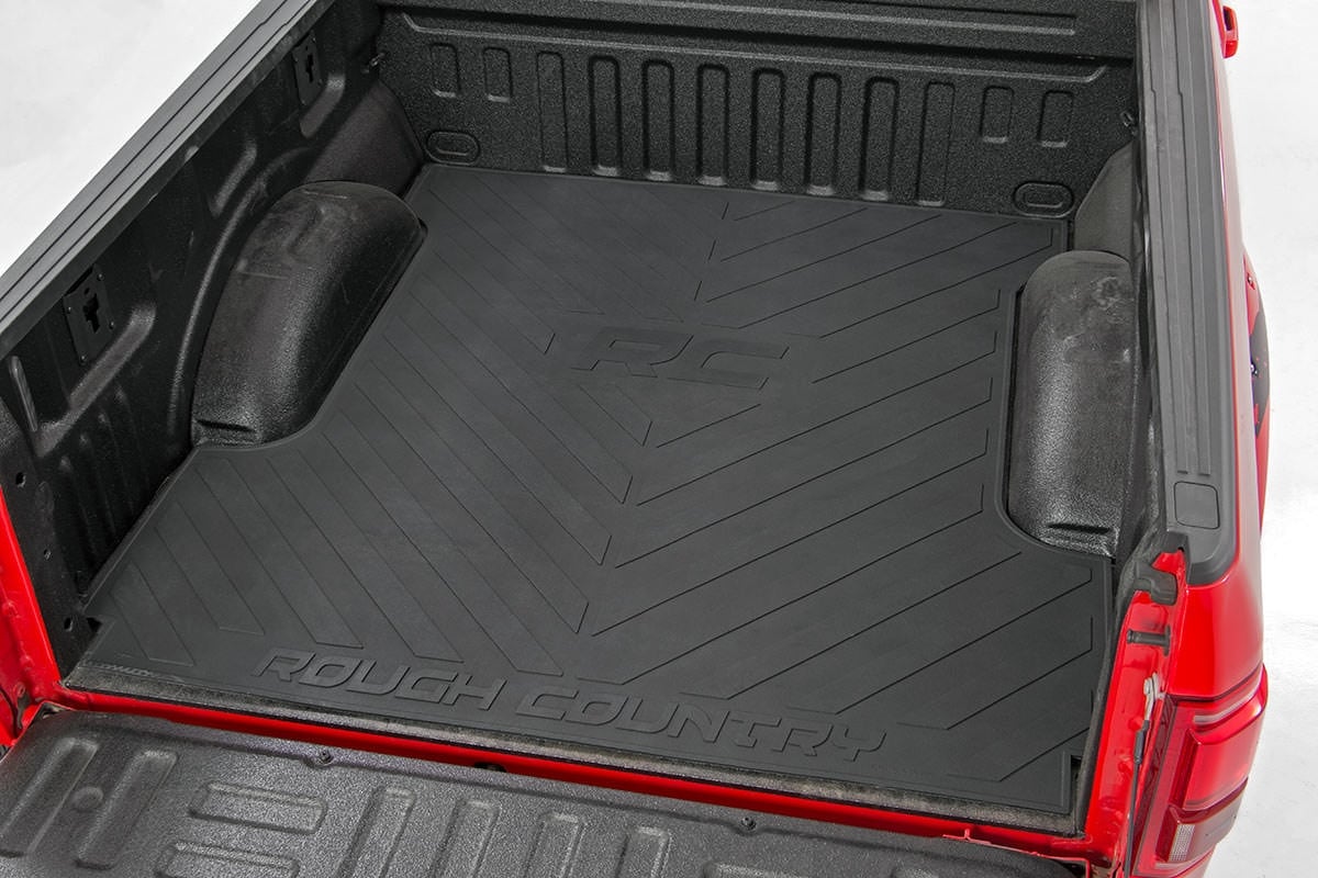 Rough Country Bed Mat | 6'7" Bed | RC Logo | Chevy/GMC 1500/2500HD/3500HD (07-19 & Classic)